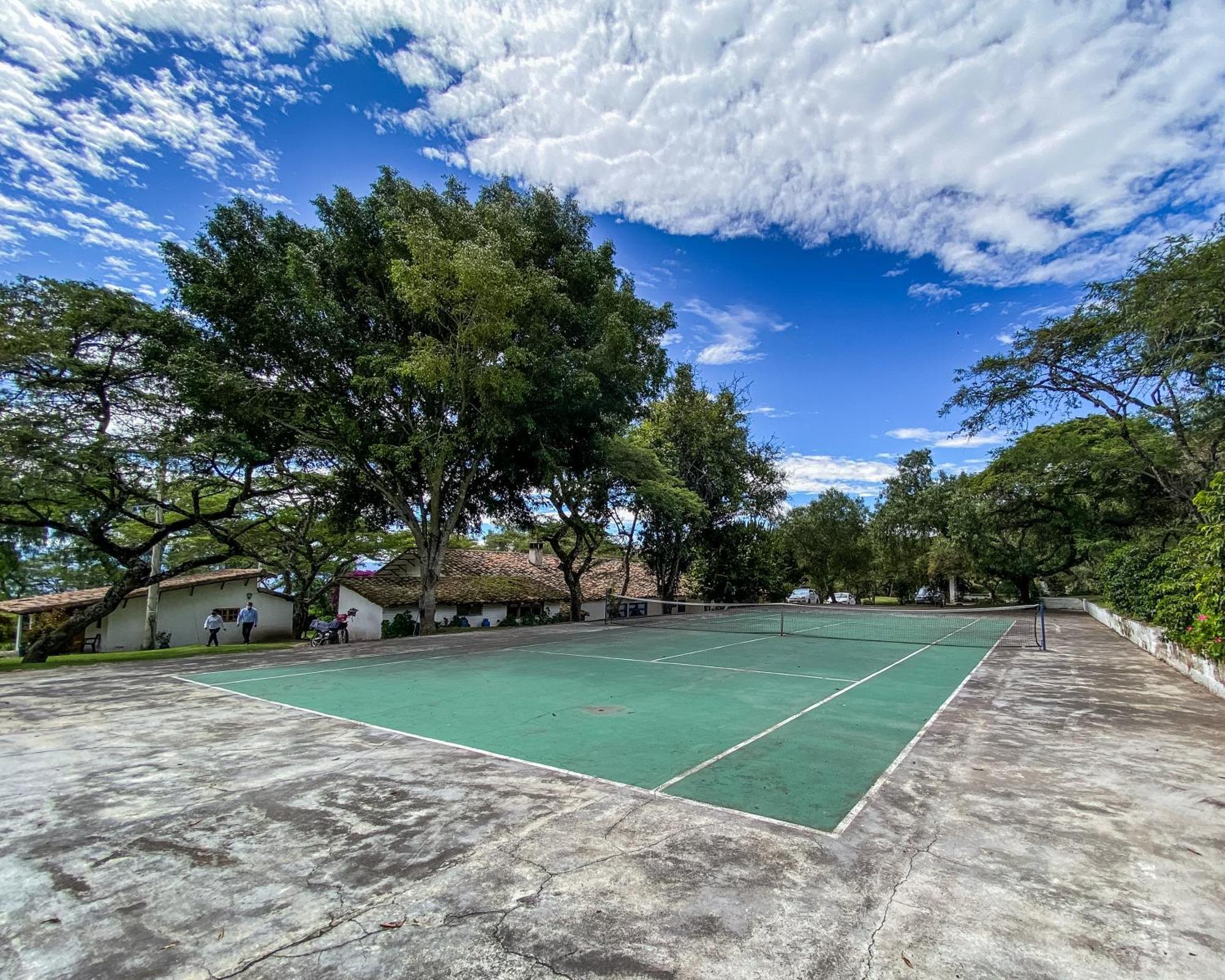 Готель Hacienda San Francisco Tumbabiro Екстер'єр фото
