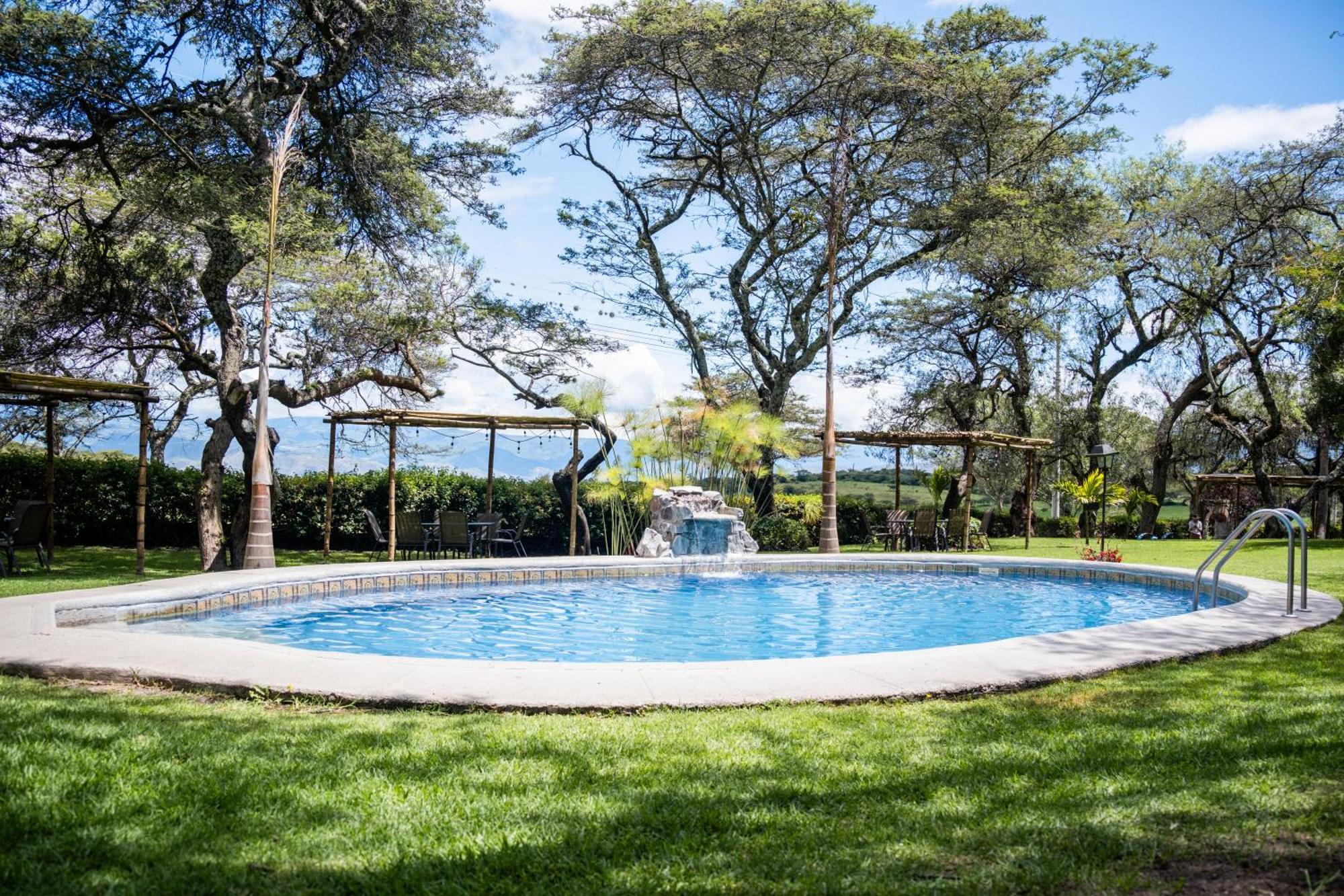 Готель Hacienda San Francisco Tumbabiro Екстер'єр фото